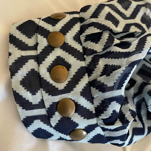 41 Hawthorn Moni Geo Printed Studded Blouse - Picture 4 of 7